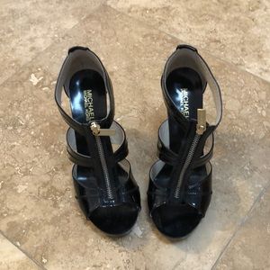 Michael Kors Patent leather zip 3.5 in heel worn once.